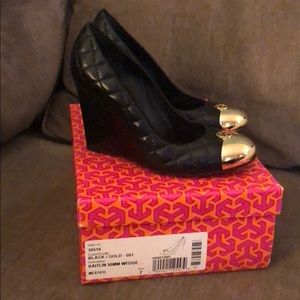 NIB Tory Burch Wedges Kaitlin 85mm size 7